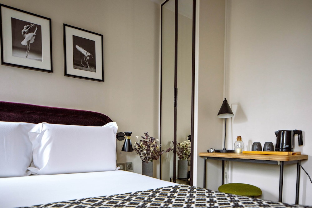 Habitación doble superior, bañera del hotel Monsieur Helder