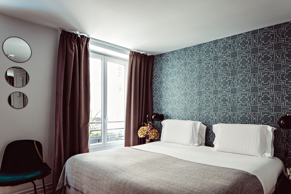 Habitación Deluxe con 1 cama doble o 2 individuales, bañera del hotel Monsieur Helder