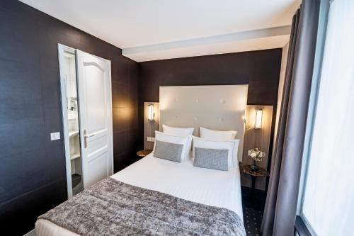 Habitaciones Adyacentes (4 personas) del hotel de la Paix. Foto 2