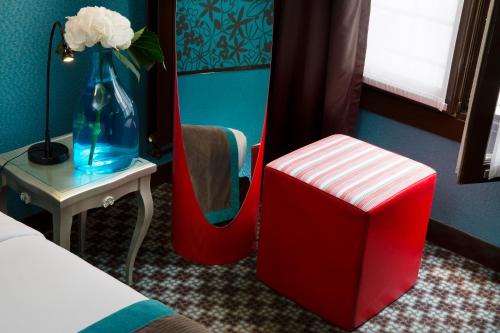 Superior Room with Twin Beds or Double Bed del hotel Design Sorbonne. Foto 1