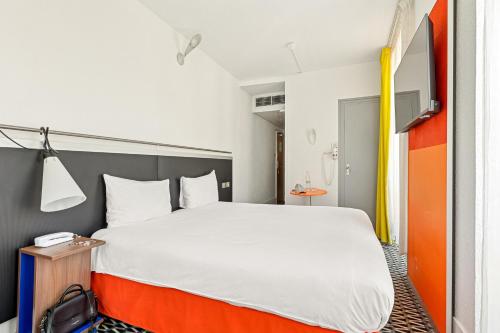 Habitación Doble Estándar del hotel ibis Styles Paris République Le Marais. Foto 5