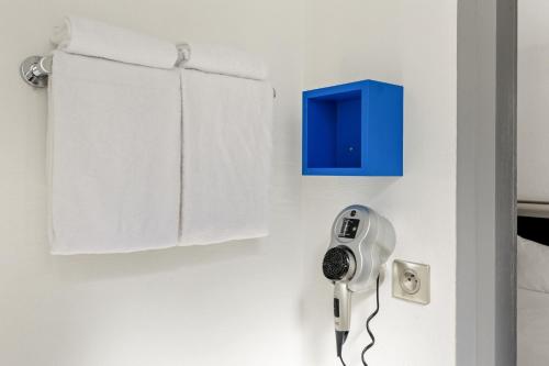 Habitación Doble Estándar del hotel ibis Styles Paris République Le Marais. Foto 8
