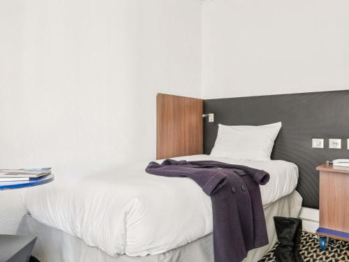 Habitación Individual Estándar del hotel ibis Styles Paris République Le Marais. Foto 1