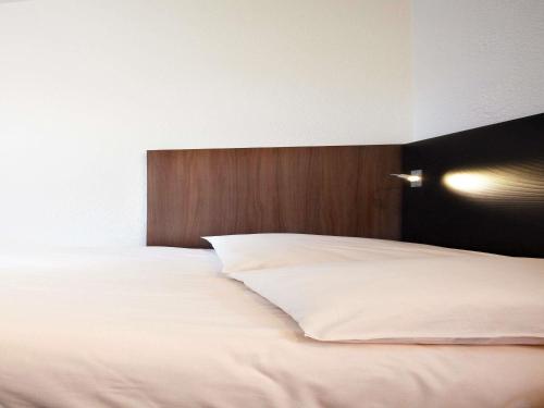 Habitación Individual Estándar del hotel ibis Styles Paris République Le Marais. Foto 3