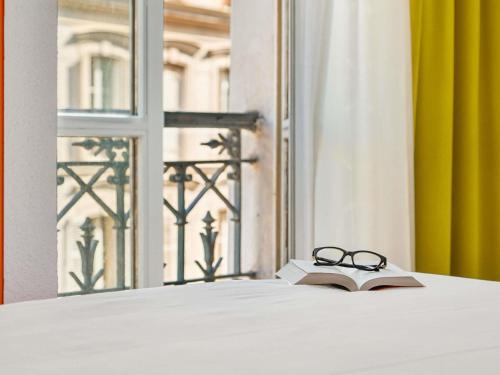 Habitación Doble Estándar del hotel ibis Styles Paris République Le Marais. Foto 8