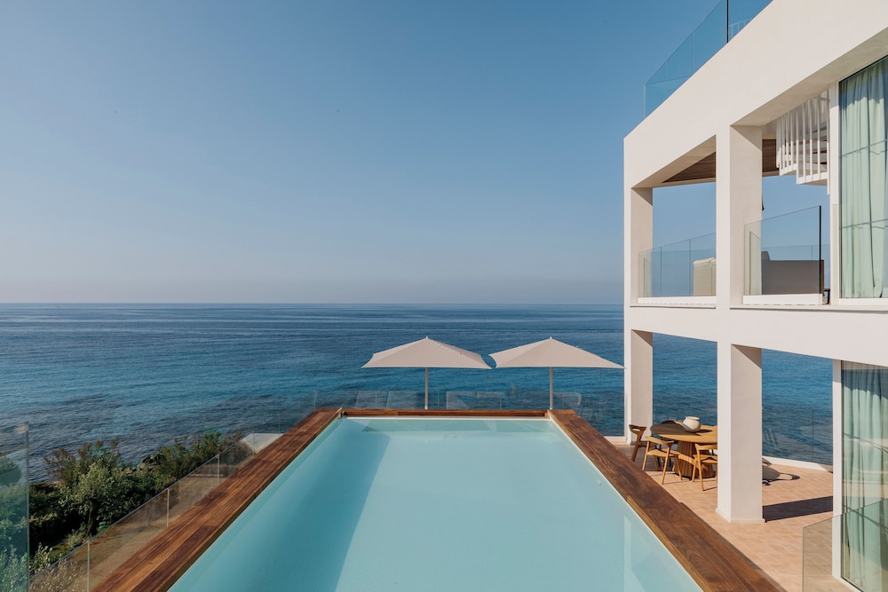 Suite Presidencial con vistas al mar y piscina privada del hotel Villa Le Blanc, A Gran Meliá Hotel - The Leading Hotels Of The World