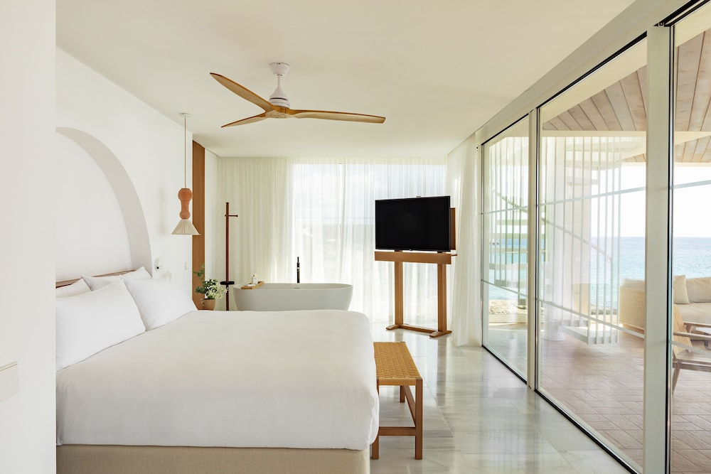 Suite Presidencial con vistas al mar y piscina privada del hotel Villa Le Blanc, A Gran Meliá Hotel - The Leading Hotels Of The World. Foto 3