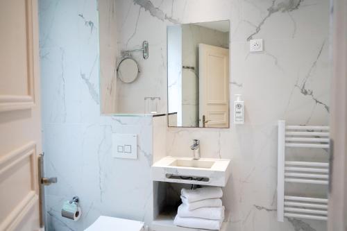 Habitación Deluxe del hotel B Square. Foto 12