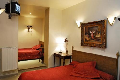 Suite (4 personas) del hotel de l'Aveyron. Foto 4