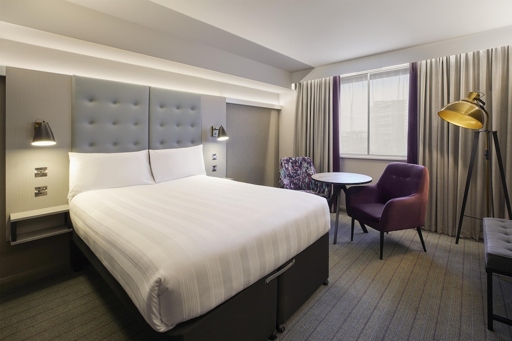 Habitación doble superior del hotel Premier Inn London City (Tower Hill)