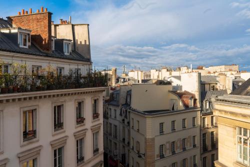 Habitación Triple Deluxe del hotel Delavigne. Foto 5