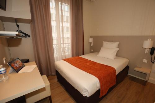 Habitación Individual con ducha del hotel Des Trois Gares