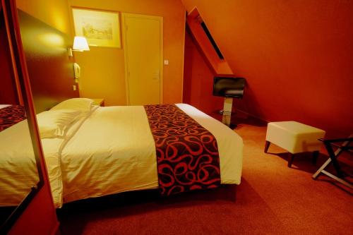 Habitación Doble con ducha del hotel Des Trois Gares. Foto 8