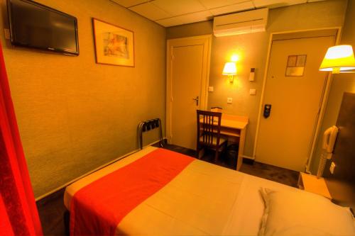 Habitación Individual con ducha del hotel Des Trois Gares. Foto 2