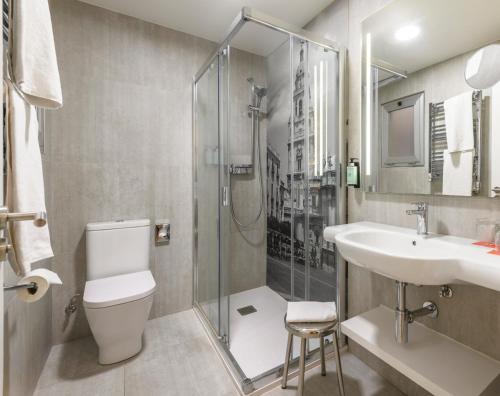 Habitación Triple del hotel Hesperia Murcia Centro. Foto 8