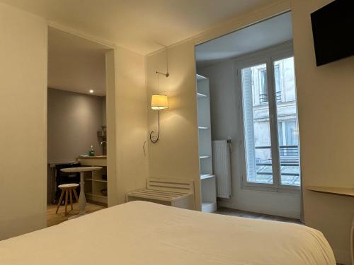 Estudio Deluxe del hotel Little Regina. Foto 4