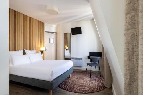Habitación Triple del hotel Korner Eiffel. Foto 4