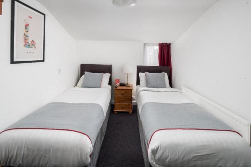 Habitación Doble Estándar - 2 camas del hotel Apollo Kings Cross. Foto 4