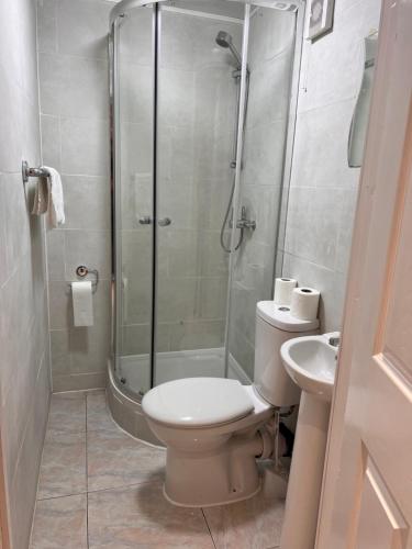 Habitación Doble Estándar del hotel Apollo Kings Cross. Foto 10