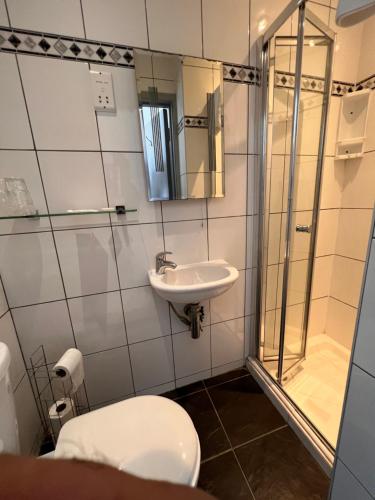 Habitación Doble Estándar del hotel Apollo Kings Cross. Foto 14