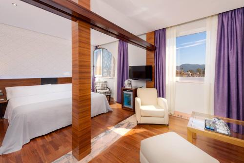 Suite Junior del hotel Murcia Rincón De Pepe Affiliated By Meliá. Foto 19