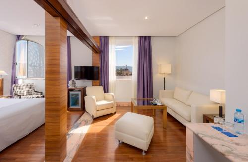 Suite Junior del hotel Murcia Rincón De Pepe Affiliated By Meliá. Foto 30