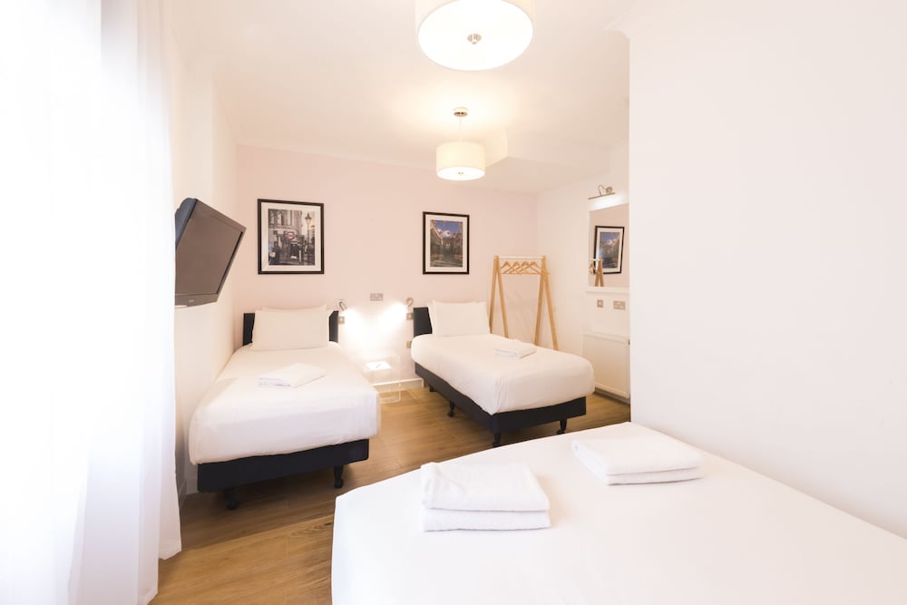 Habitación familiar del hotel The California. Foto 5
