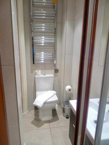 Habitación Doble Grande - 1 o 2 camas del hotel Melville. Foto 1