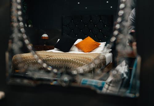 Suite con cama extragrande del hotel The Rokxy Townhouse - Kings Cross. Foto 4