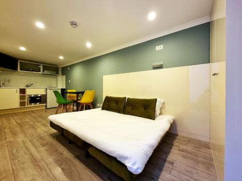 Estudio Triple - Semisótano del hotel 146 Studios. Foto 3