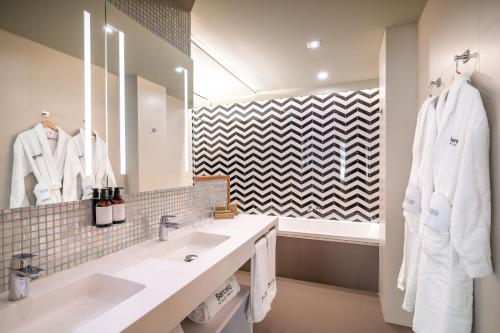Suite Junior del hotel Barceló Murcia Siete Coronas. Foto 10