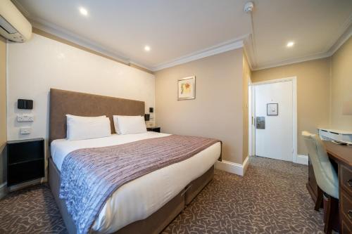 Habitación Doble con cama extragrande del hotel La Place. Foto 6