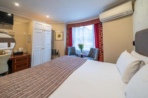 Habitación Doble con cama extragrande del hotel La Place. Foto 8