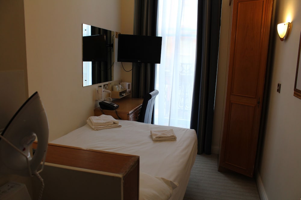 Habitación doble del hotel Regency Westend. Foto 1