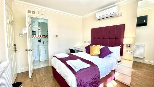 Habitación Doble Deluxe del hotel Crompton Guest House. Foto 2