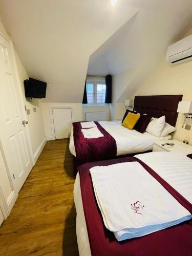 Habitación Doble/Triple del hotel Crompton Guest House. Foto 2