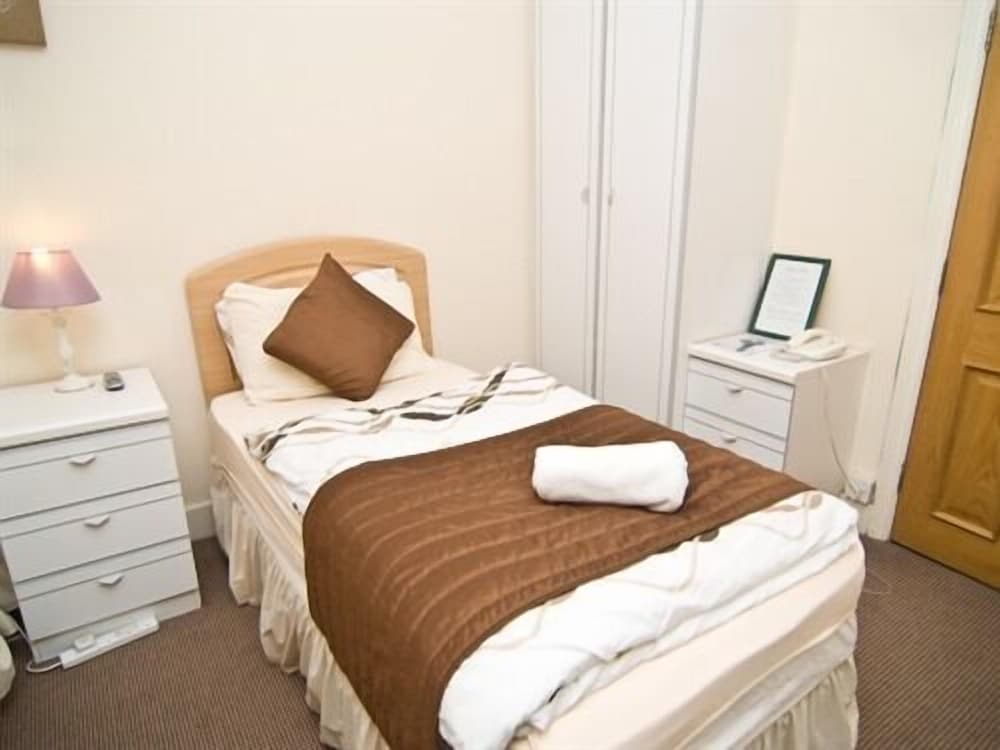 Habitación individual, baño privado del hotel Skylark Bandb