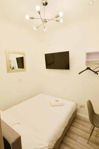 Budget Compact Double Without Window del hotel Anchor House. Foto 5
