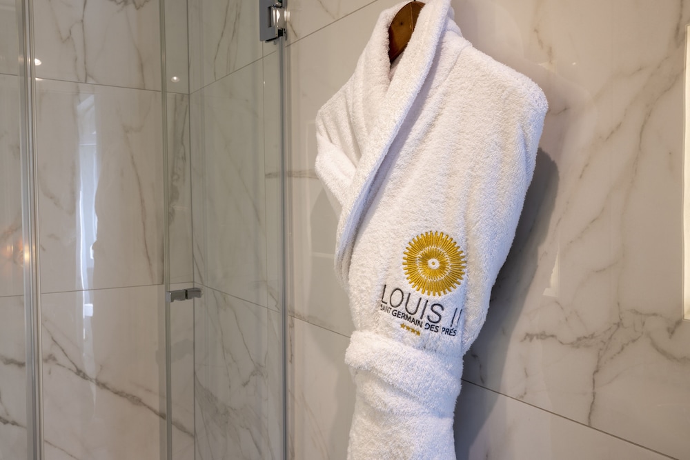 Habitación familiar del hotel Louis Ii. Foto 2