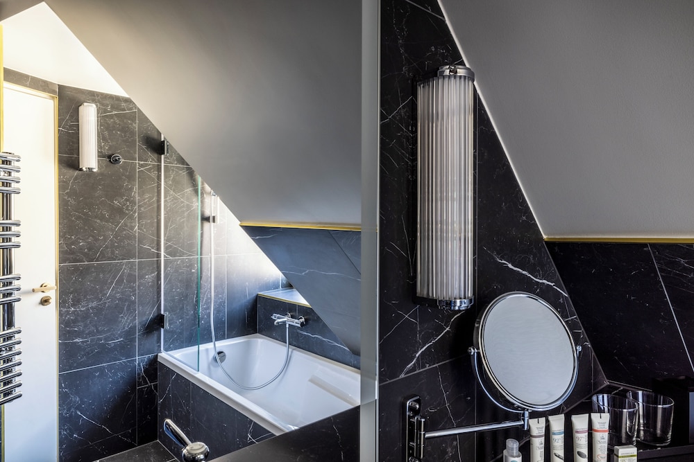 Suite del hotel Louis Ii. Foto 8