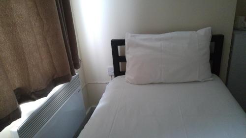Habitación Individual Estándar del hotel City View Stratford. Foto 3