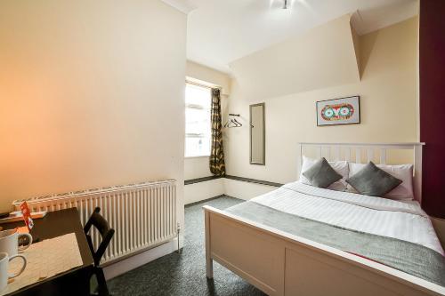 Habitación Doble Estándar del hotel Stratford Hotel. Foto 4