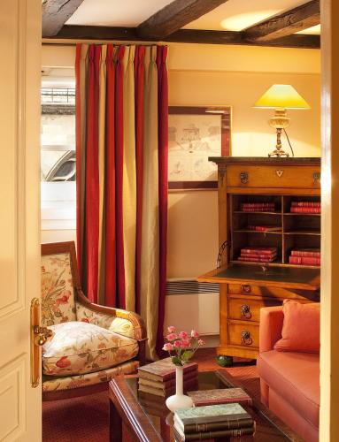 Suite Junior 52 del hotel Relais Du Louvre. Foto 2