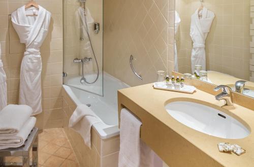 Suite Junior 52 del hotel Relais Du Louvre. Foto 6