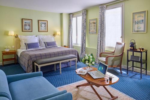 Habitación Familiar del hotel Relais Du Louvre. Foto 4