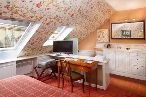 Habitación Doble - 1 o 2 camas del hotel Relais Du Louvre. Foto 3