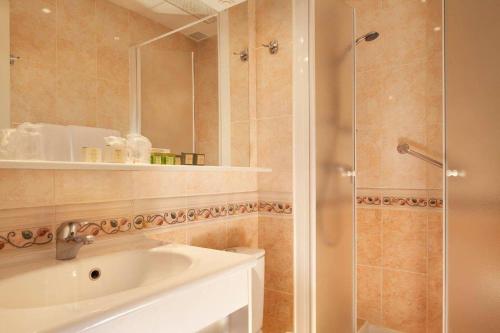 Habitación Doble Club del hotel Terminus Lyon. Foto 4
