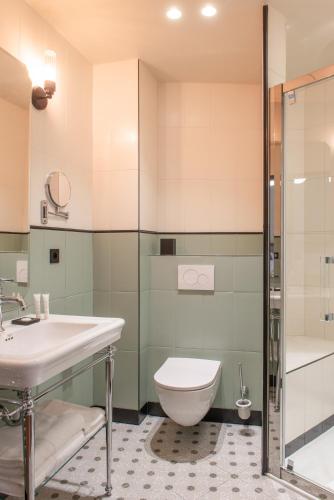 Habitación Familiar del hotel Terminus Lyon. Foto 5