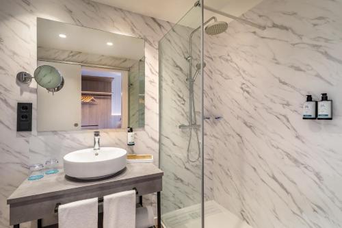 Suite del hotel Occidental Pamplona. Foto 4