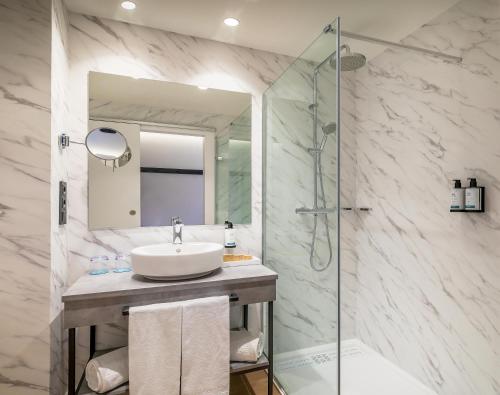 Suite del hotel Occidental Pamplona. Foto 6